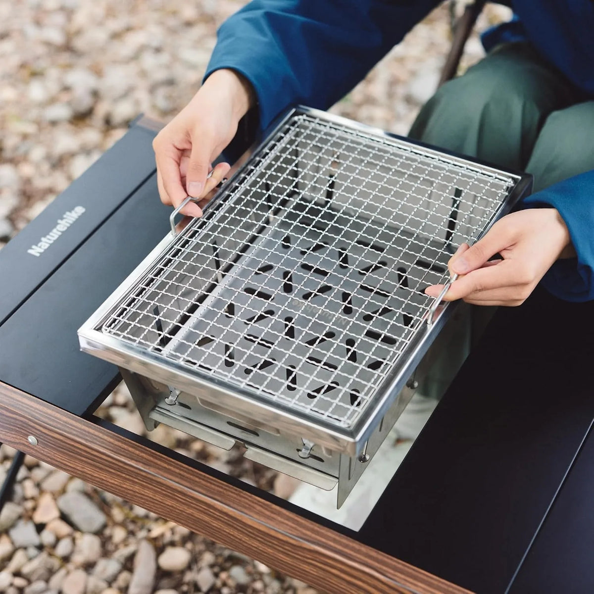 Naturehike Portable Folding Charcoal Grill for Camping and Outdoor Barbecue